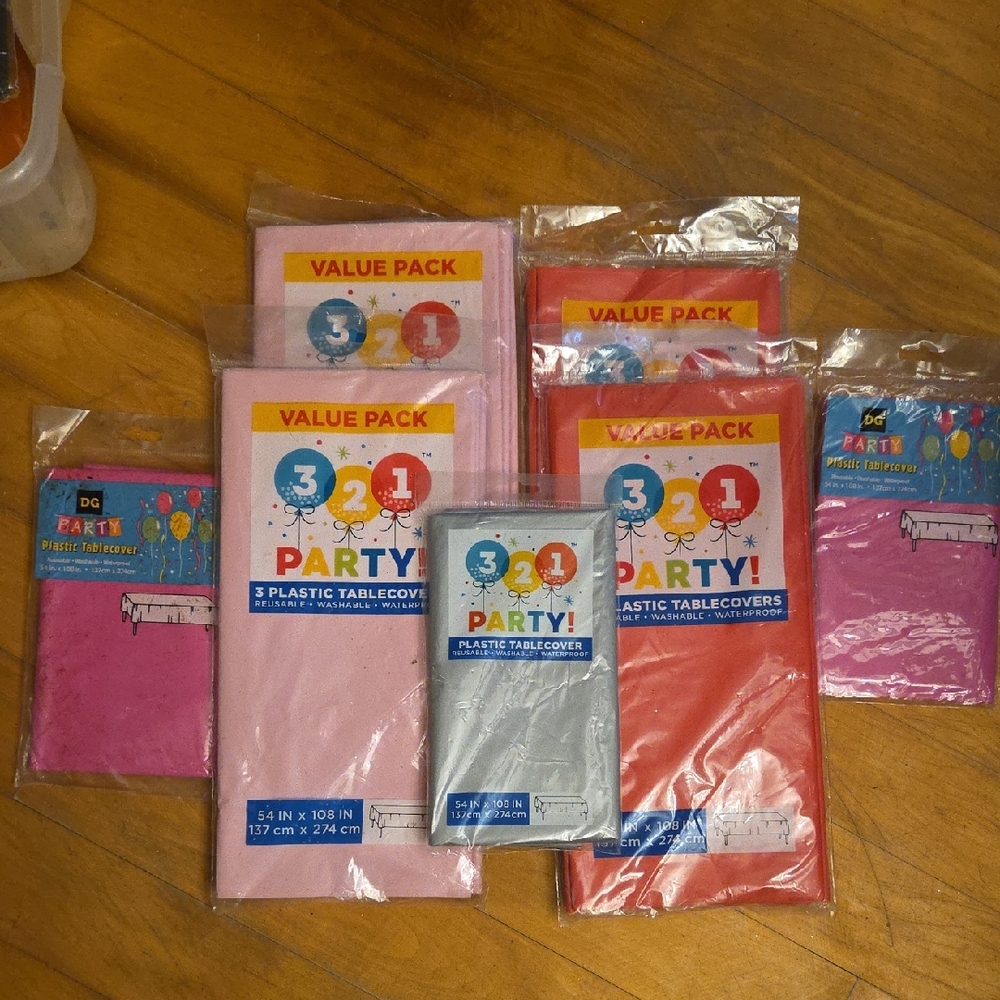 Plastic Tablecovers Value Pack